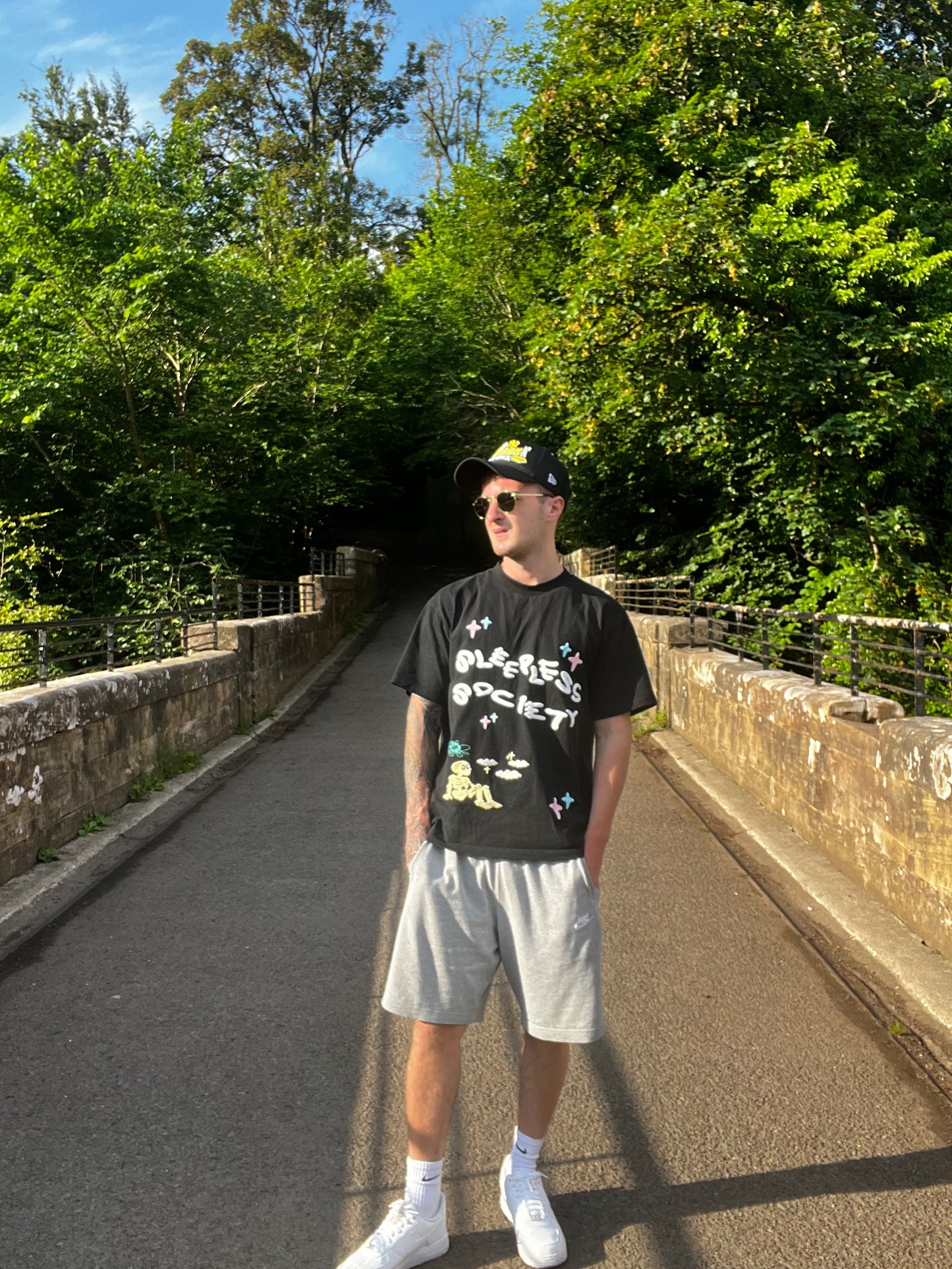 SLEEPLESS SOCIETY T-SHIRT